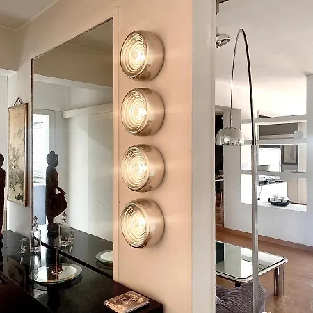 Luxurious Top Floor In The Heart Of דירה ניקוסיה